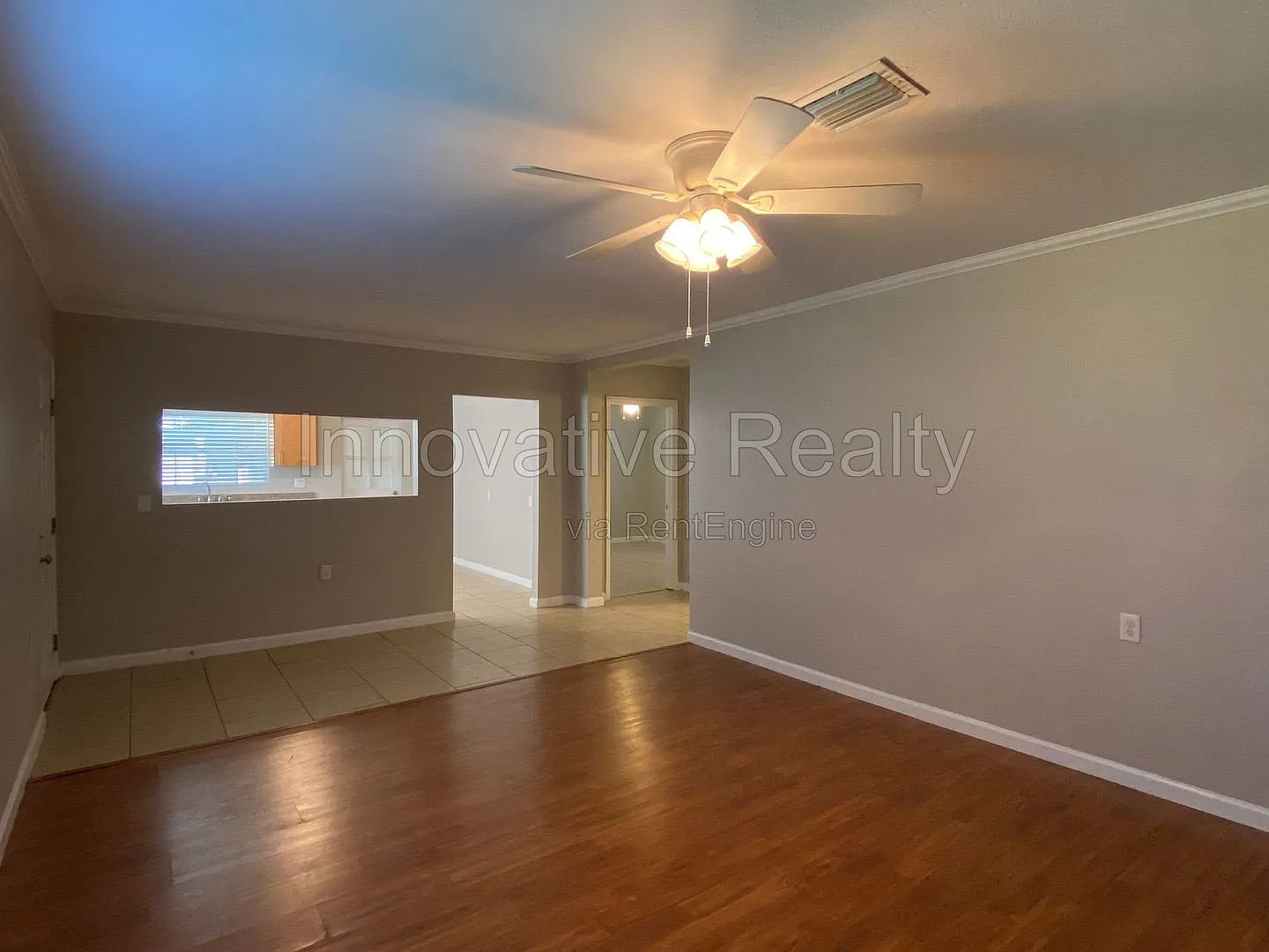2 bed, 1.0 bath, 908 sqft, $1,450 — Photo 3