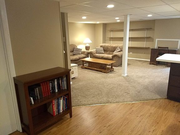 3rd image of 6811 Brementowne Dr