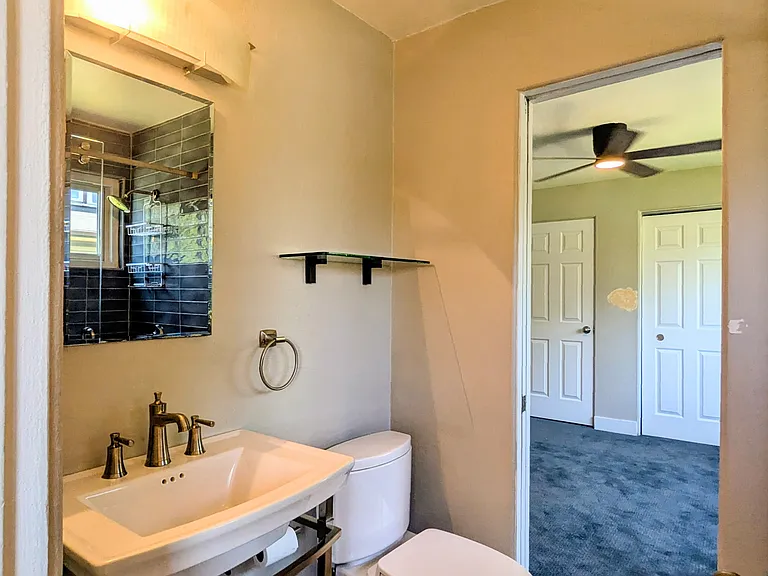 200 N Sherman St #9 — Photo 19