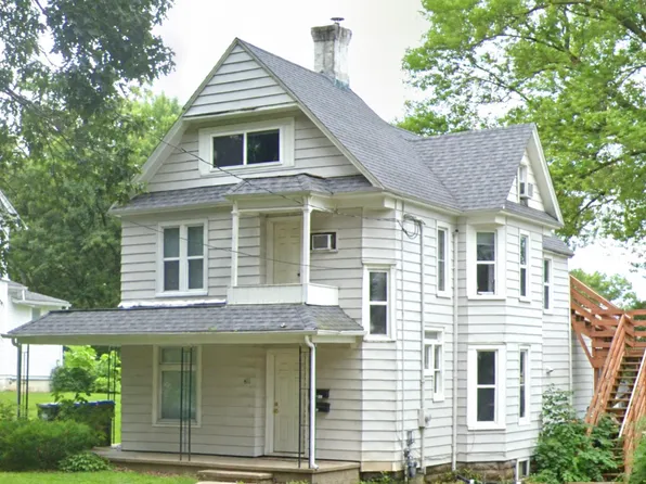 403 S Lucas St, Iowa City, IA 52240