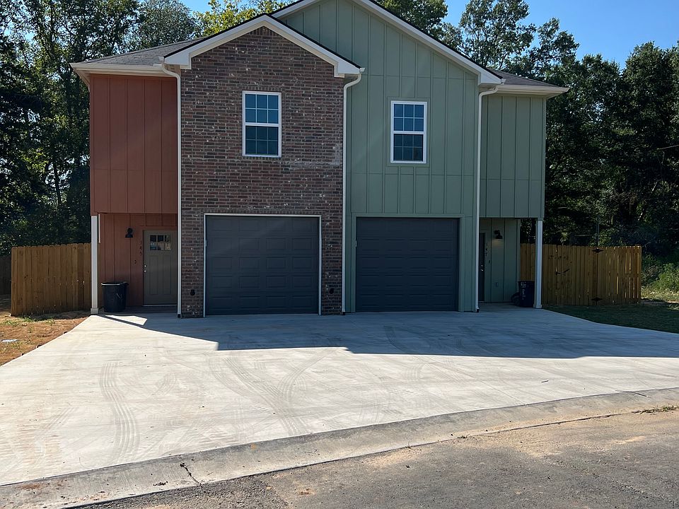 1st image of 147 Village North Cir #147