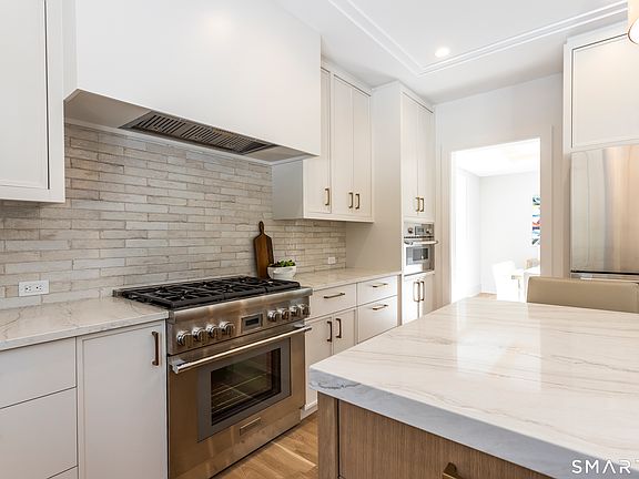 5th image of 10 Wakenor Road