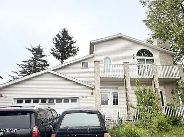 3230 Ptarmigan Pass St, Kodiak, AK 99615