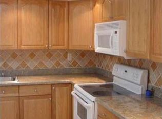 944 NE 24th Ave, Hallandale Beach, FL 33009