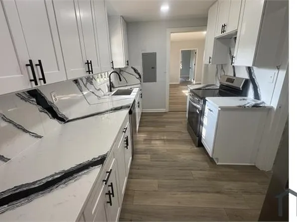 1847 Derrill Dr, Decatur, GA 30032