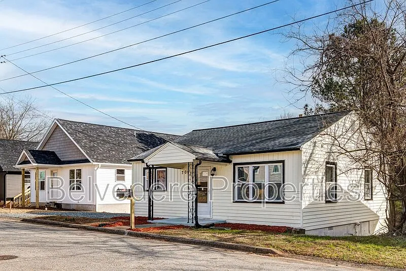 Building Photo - 709 Langford Ave