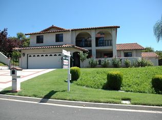 2711 Crownpoint Pl, Escondido, CA 92027