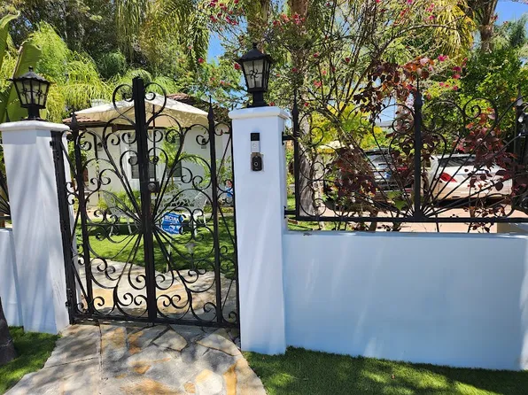 4230 Van Nuys Blvd, Sherman Oaks, CA 91403