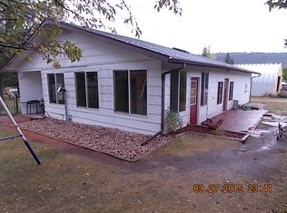 715 3rd St, Sundance, WY 82729