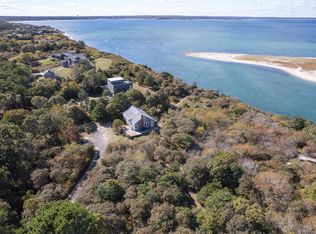 9 N Neck Rd, Edgartown, MA 02539