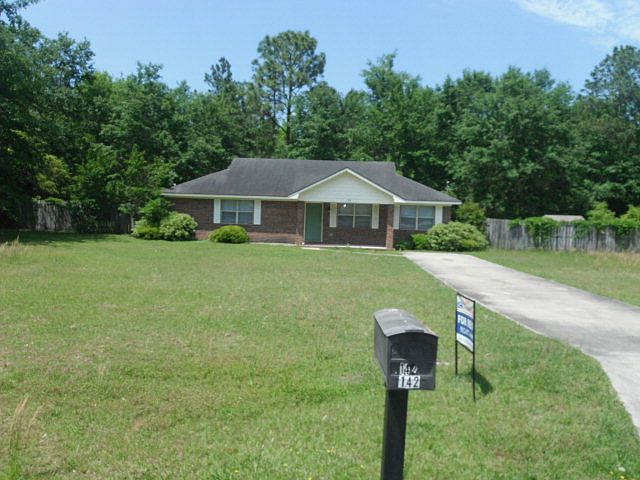 1st image of 142 Pamela Dr