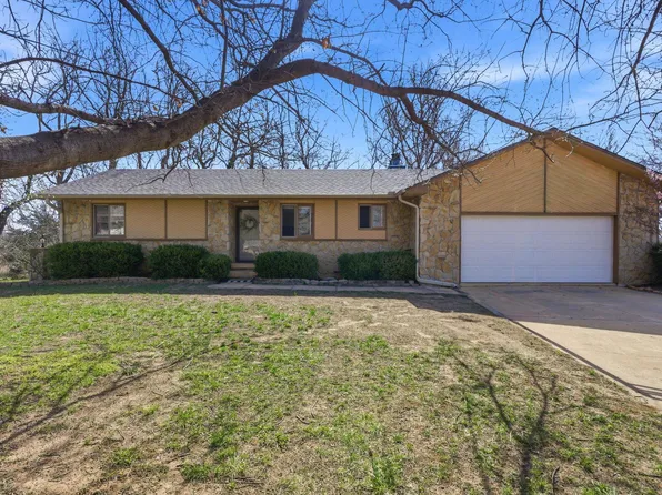 2722 Glacier Ct, Wichita, KS 67215