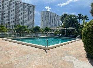220 Kings Point Dr APT 105, Sunny Isles Beach, FL 33160