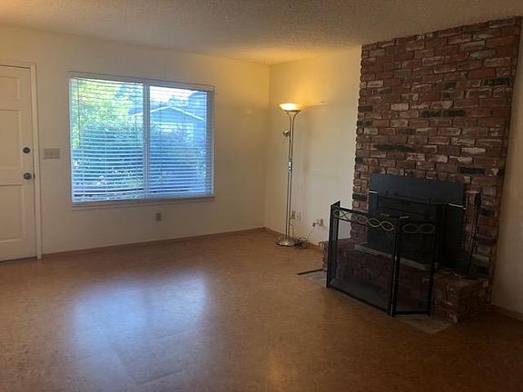 2nd image of 334 Plateau Ave