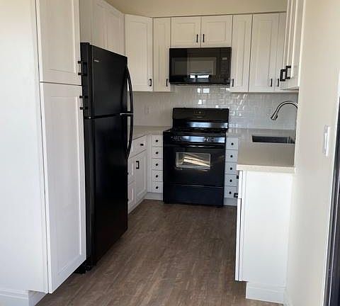 3rd image of 1924 19th St APT 5