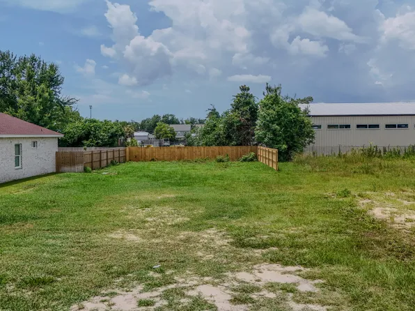 1404 Wisconsin Ave, Lynn Haven, FL 32444
