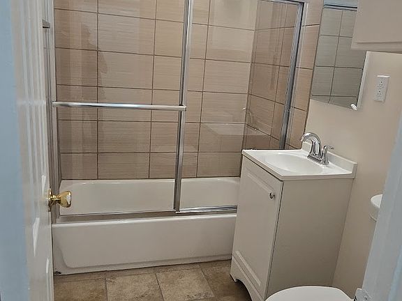 2nd image of 11580 Gateway Blvd #11584-5
