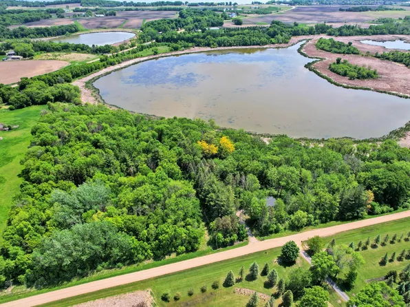 7325 Polk Ave, Waconia, MN 55387