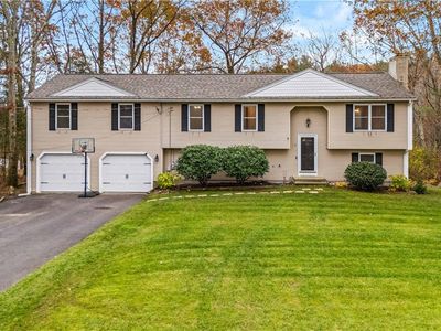 29 Round Lake Dr, Pascoag, RI, 02859