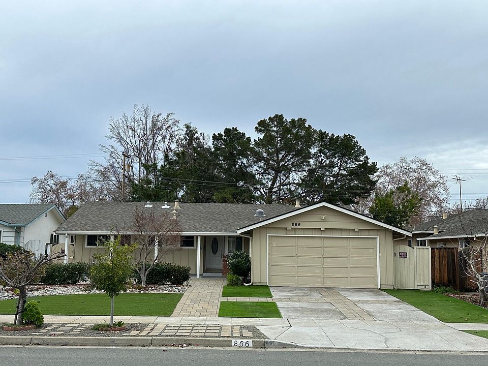 1st image of 866 Rose Blossom Dr