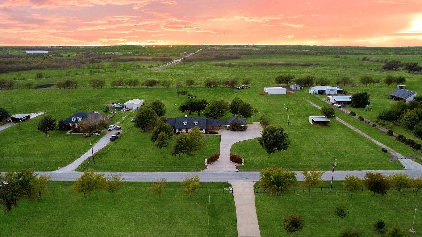9371 Collingwood Dr, Justin, TX 76247 MLS 20457492 Zillow