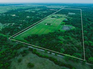 2460 27th Rd, Hutchinson, KS 67502