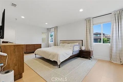 2209 Bolanos Ave Photo 1