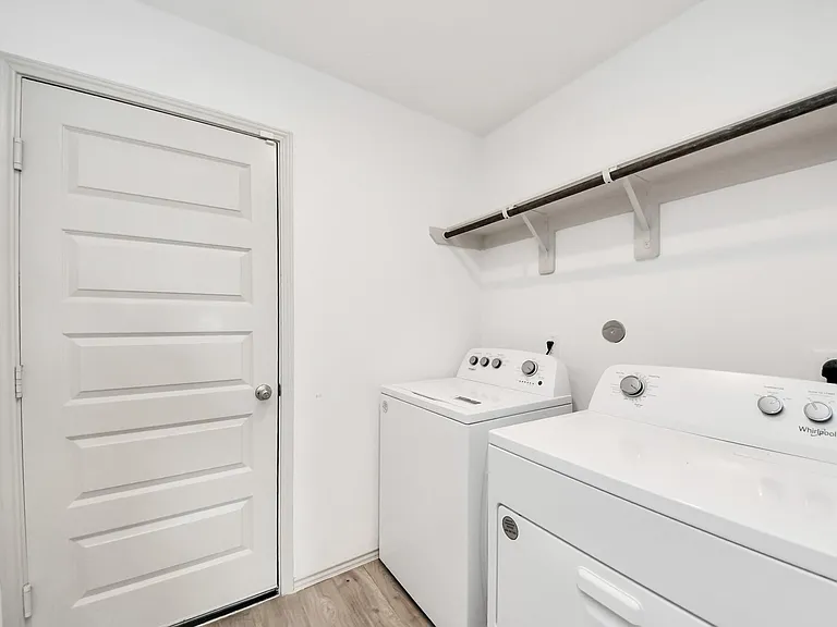 3521 Rockefeller Rd — Photo 26