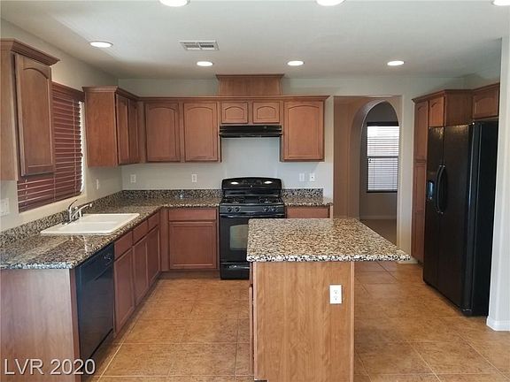 2nd image of 9075 Iron Cactus Ave