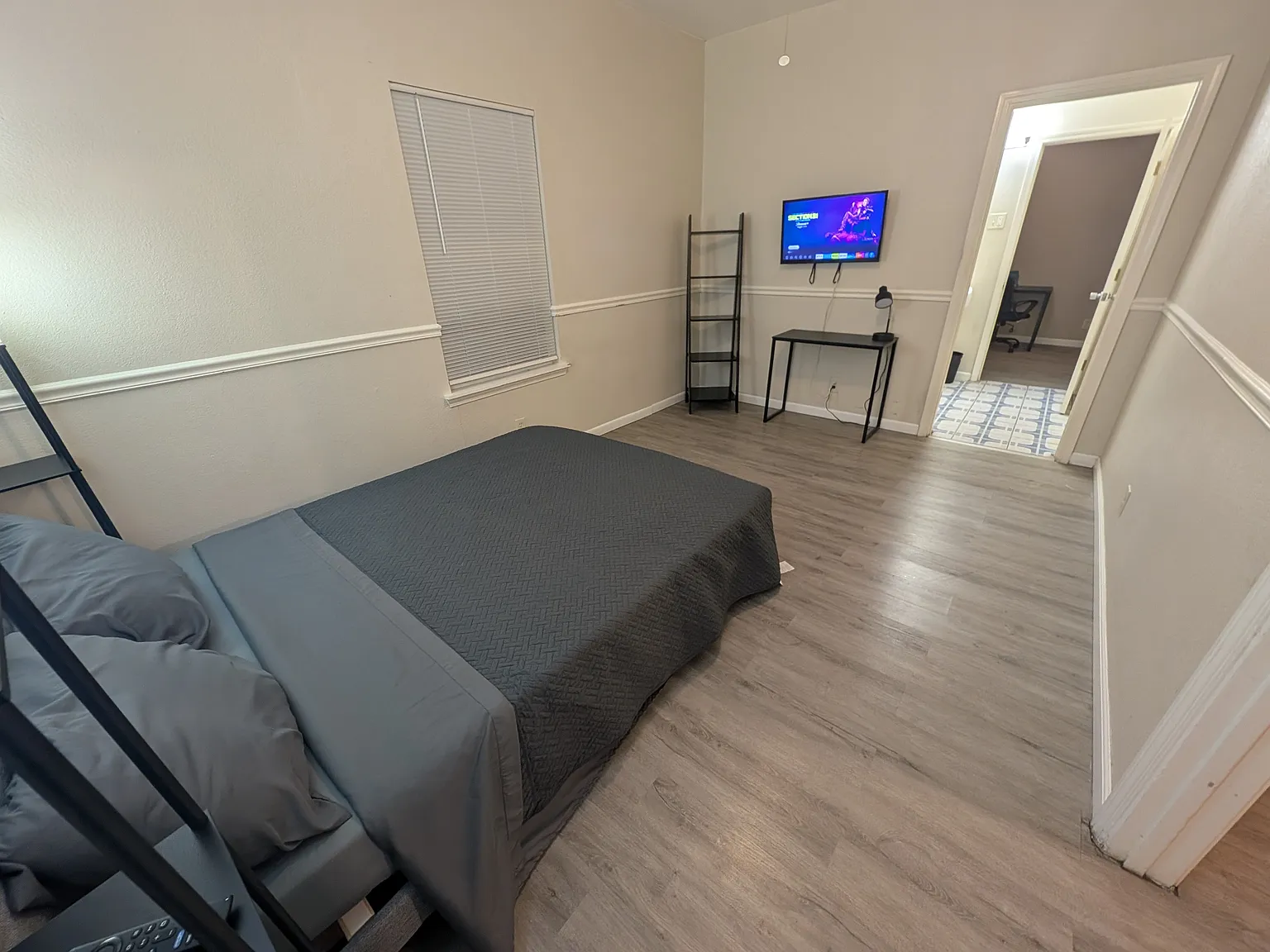 2 bed, 780 sqft, $1,700 — Photo 2