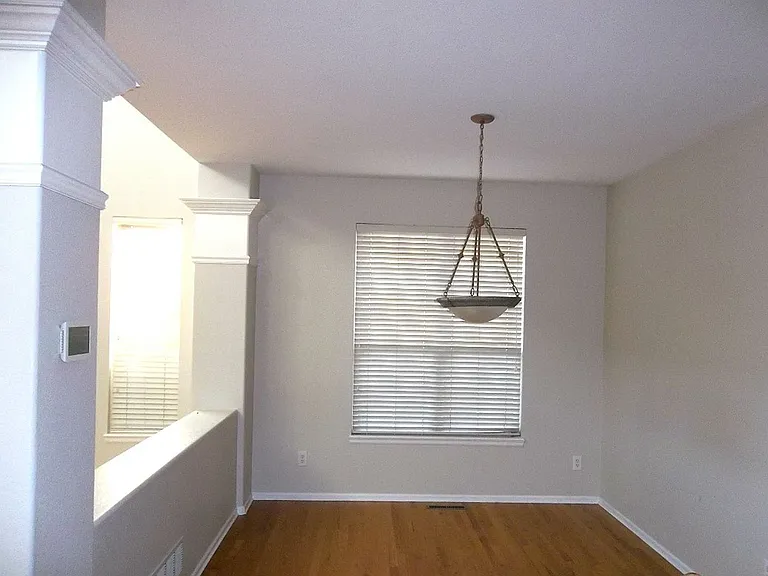 2514 Rock Creek Dr — Photo 6