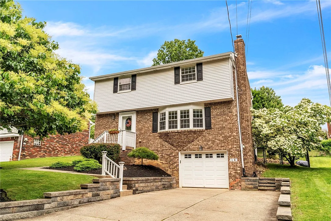 669 Carnival Dr photo 1