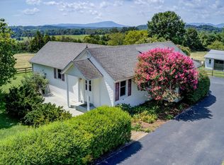 68 Mount Pleasant Church Rd, Fincastle, VA 24090