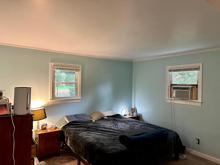 1549 W River Rd — Photo 8