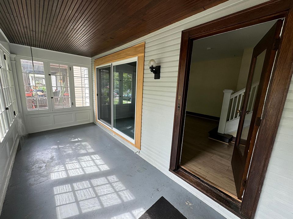 1st image of 707 Wilfred Ave
