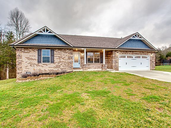 2nd image of 501 Susan Renee Ln