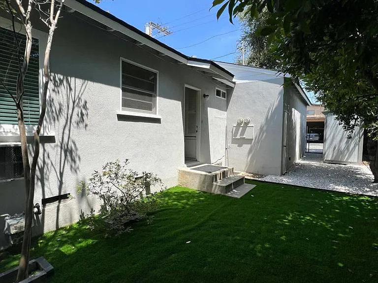 255 E Center St — Photo 20
