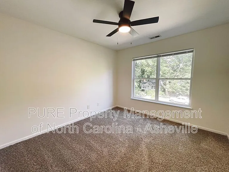 16 Evergreen Ave #A — Photo 13