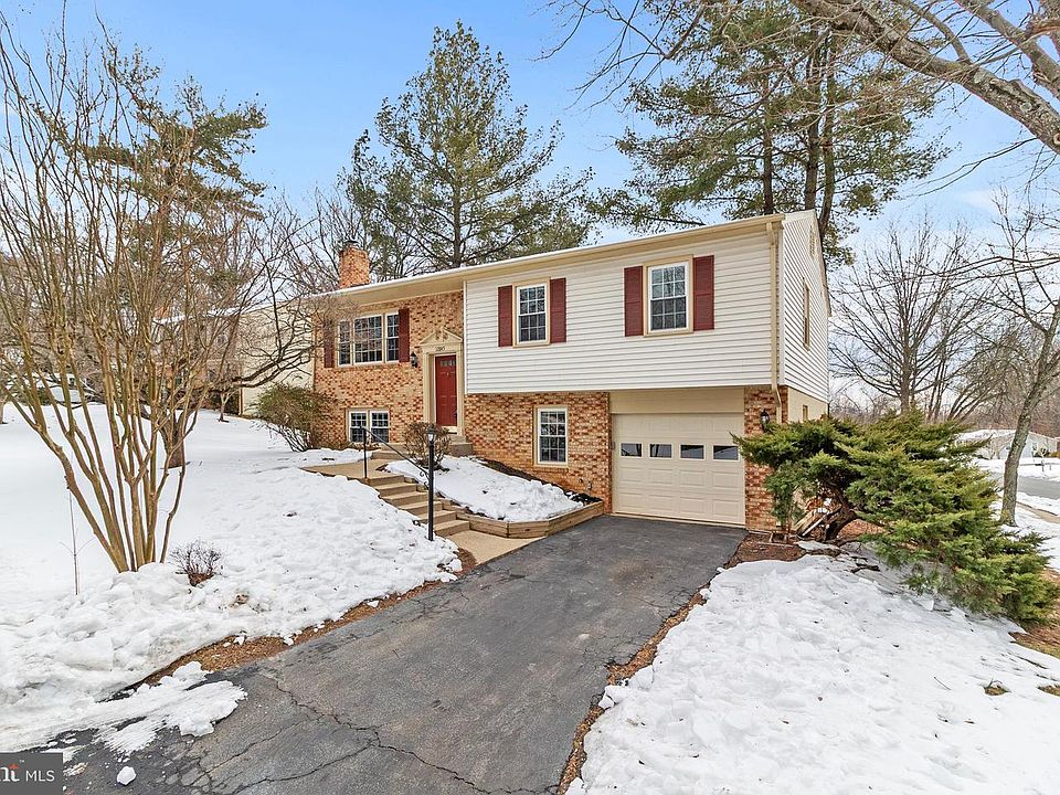 1st image of 12485 Hedges Run Dr