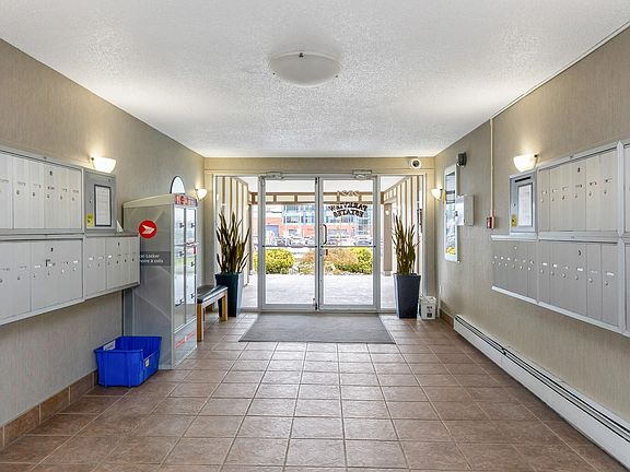 5th image of 2821 Tims St #347