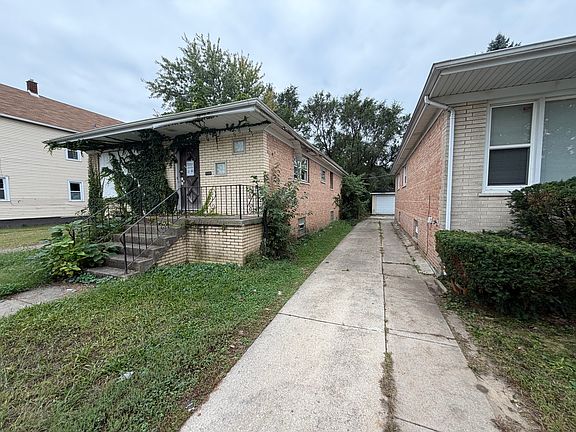 2nd image of 319 154th Pl
