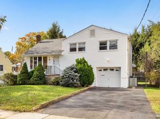 96 N Queen St, Bergenfield, NJ 07621