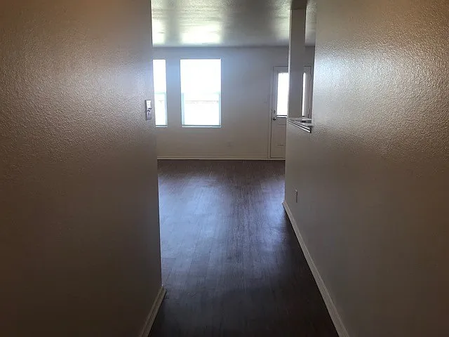1045 Cavern Dr — Photo 11