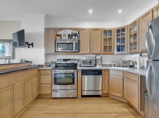 176 H St #1, South Boston, MA 02127