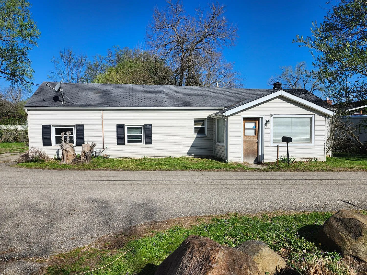 136 Cottonwood Dr photo 1