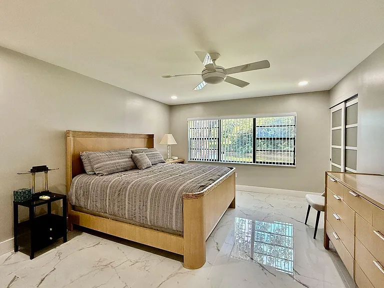 20 Westgate Ln #20G — Photo 6