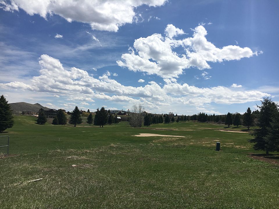 2nd image of 2411 Country Club Dr