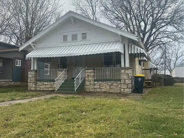7202 S Benton Ave, Kansas City, MO 64132