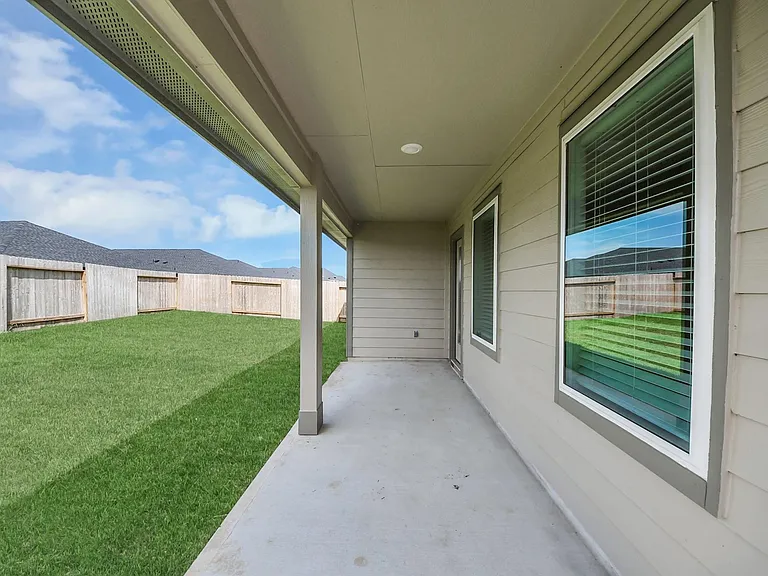 31138 Warwick Coast Ct — Photo 31