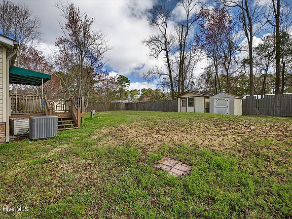 5th image of 1524 Rossmore Road